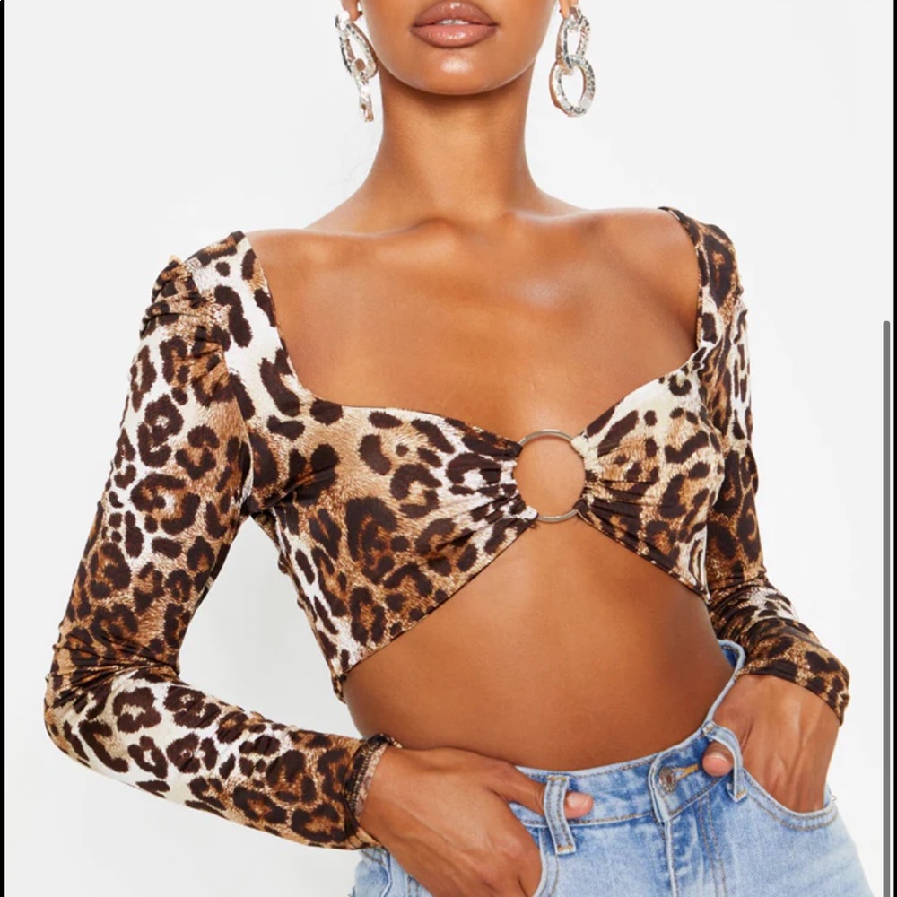 Tan Leopard Slinky O ring Long Sleeve Crop Top